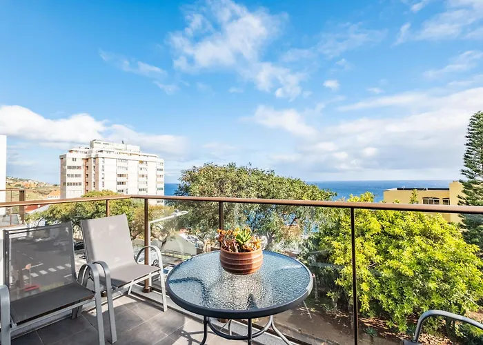 Tamariz Flat Daire *